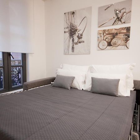Apartamento Nuevo Y De Lujo En Puerta Del Sol Madri Exterior foto