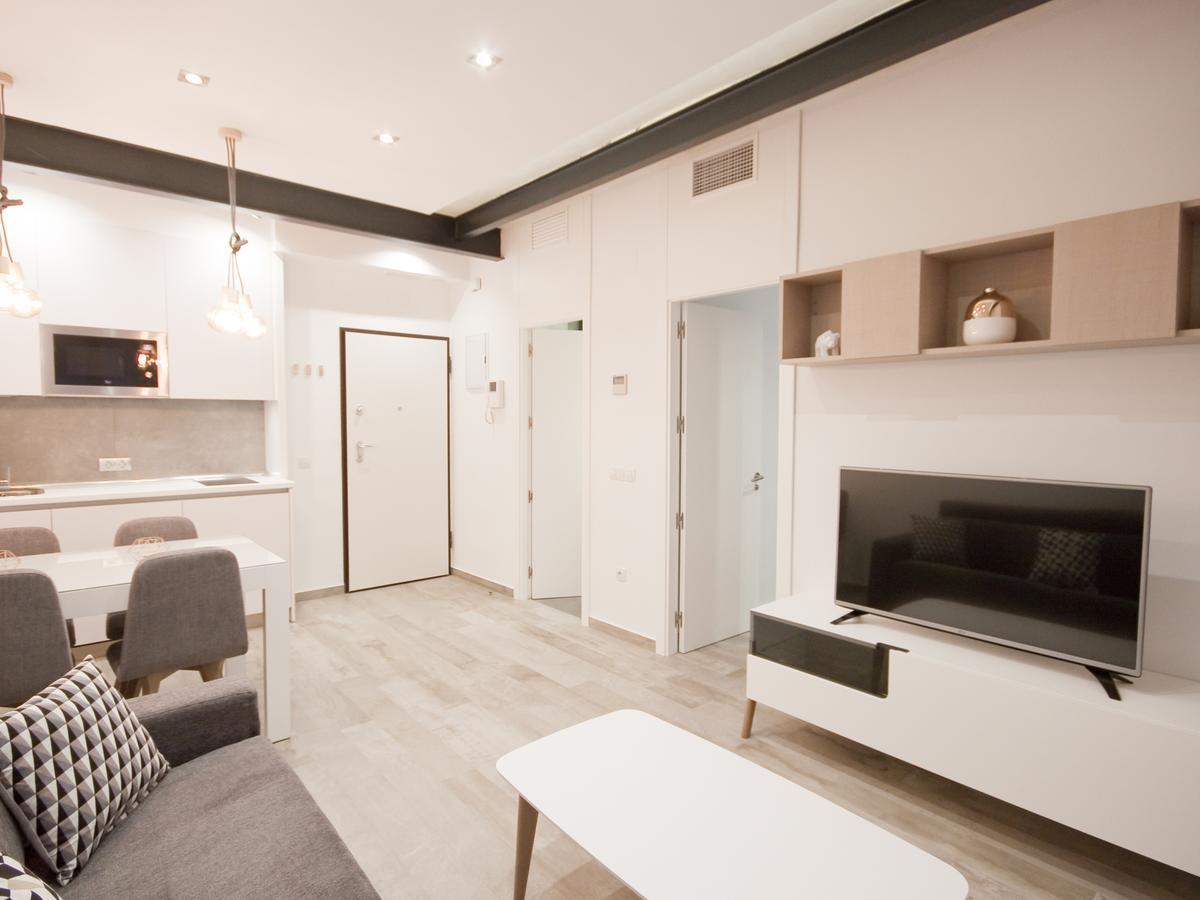 Apartamento Nuevo Y De Lujo En Puerta Del Sol Madri Exterior foto