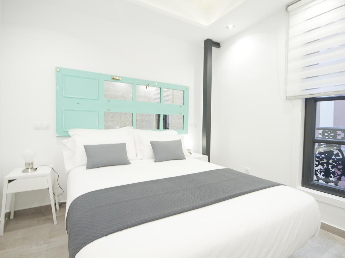Apartamento Nuevo Y De Lujo En Puerta Del Sol Madri Exterior foto